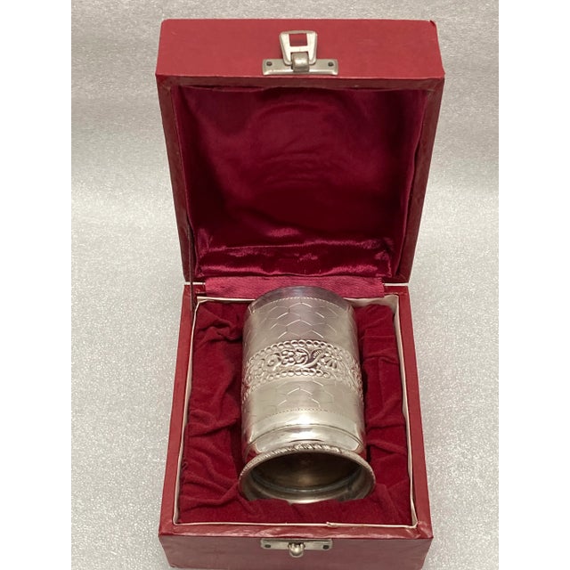 1990s Vintage Silver-Tone Metal Cup For Sale In New York - Image 6 of 10