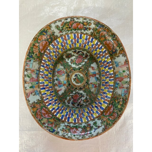 Late 19th Century Chinese Porcelain Rose Medallion Chestnut Bowl For Sale - Image 10 of 11