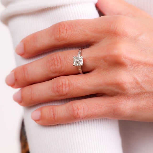 1930s Art Deco Gia .91 Carat Old Mine Cut Diamond Platinum Engagement Ring, Size 5.25 For Sale - Image 4 of 5