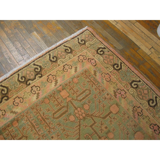 1930s Green Geometric Antique Central Asian Khotan Rug 5'8" X 11' Handknotted Wool Carpet For Sale - Image 4 of 4