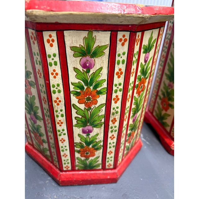 1950’s Vintage Red Floral Folk Art Wastebaskets- A Set of 2 For Sale - Image 12 of 12