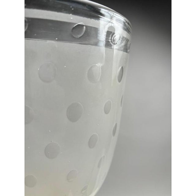 Large Art Deco Wall Lights in Blown Glass and Brass, Italy, 1940s, Set of 2 For Sale - Image 6 of 8