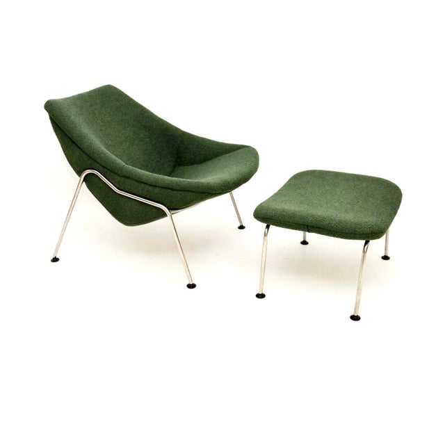 Set of Vintage Oyster Lounge Chair and Ottoman from Artifort, 1980s For Sale - Image 10 of 10