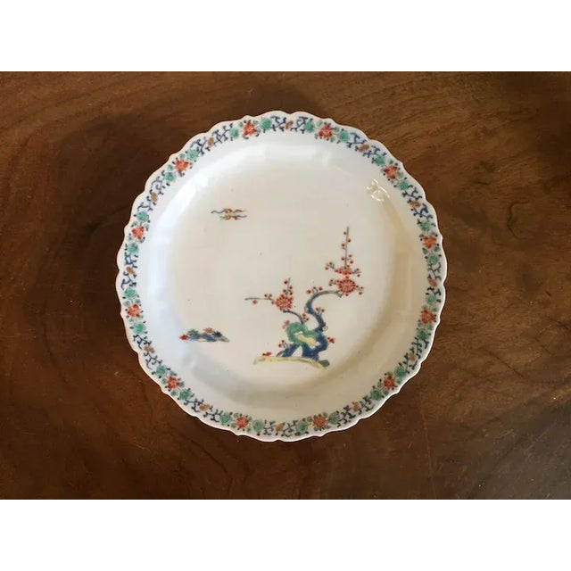 White Antique 18th Century Japanese Kakiemon Porcelain Plate Decorated with Flowering Plum Tree For Sale - Image 8 of 11