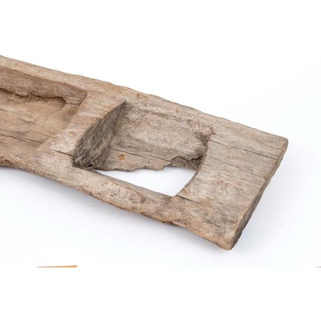 Rustic 19th Century Hand-Carved Wood Double Trough in Distressed Style For Sale - Image 3 of 8