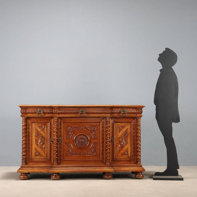 Antique Neo-Baroque Credenza in Walnut For Sale - Image 3 of 12