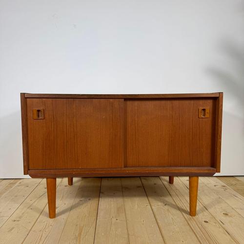 Small Danish Teak Sideboard with Sliding Doors, 1960s For Sale - Image 4 of 7