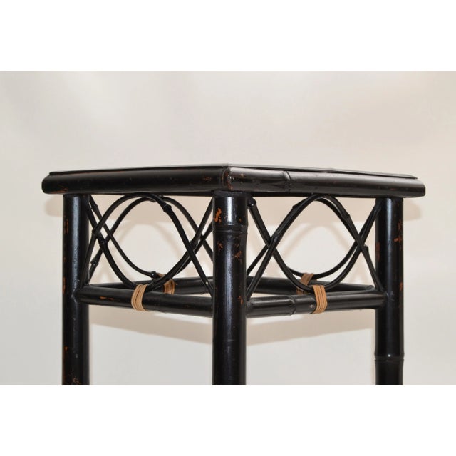 1970s Vintage Brighton Chinoiserie Rattan Bamboo Stand, Side or End Table, Column 1970 For Sale - Image 5 of 13