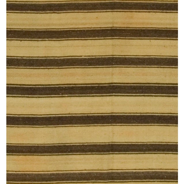 Vintage Hand Woven Turkish Kilim Rug, 4'9 X 10'10 For Sale In New York - Image 6 of 8