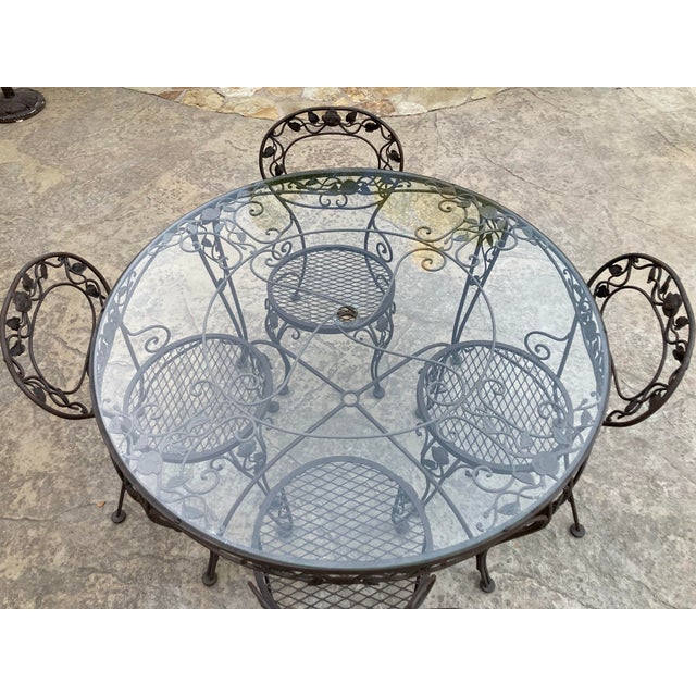 Vintage Woodard Chantilly Rose Wrought Iron Round Dining Table & 4