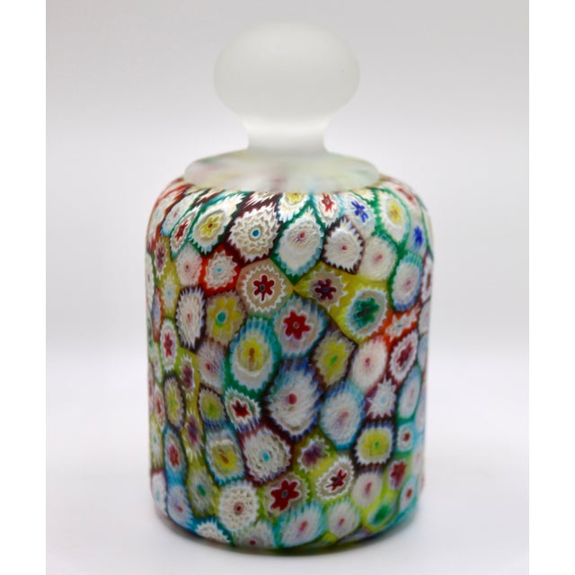 Murano Mid-20th Century Murano Fratelli Toso Millefiori Art Glass Paperweight Container For Sale - Image 4 of 9
