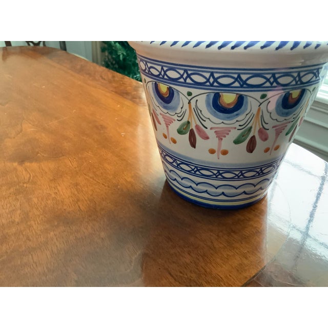 Gorgeous, round blue and white hand painted ccachepot