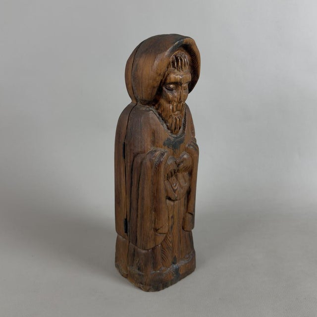 An original and rare collector's item, perfect for enhancing a wine cellar, bar, or tavern with a decidedly theatrical...