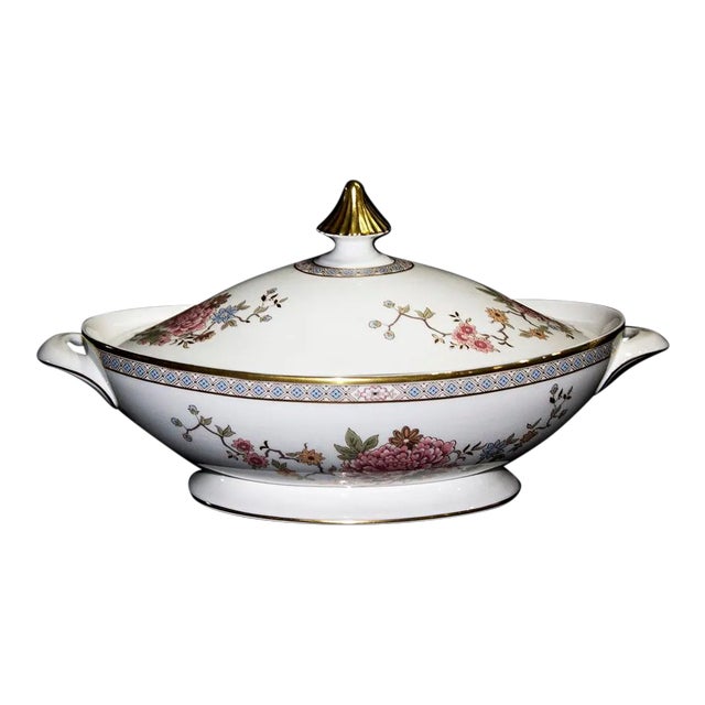 1960s Asian Modern Royal Doulton Covered Casserole - Canton Pattern For Sale