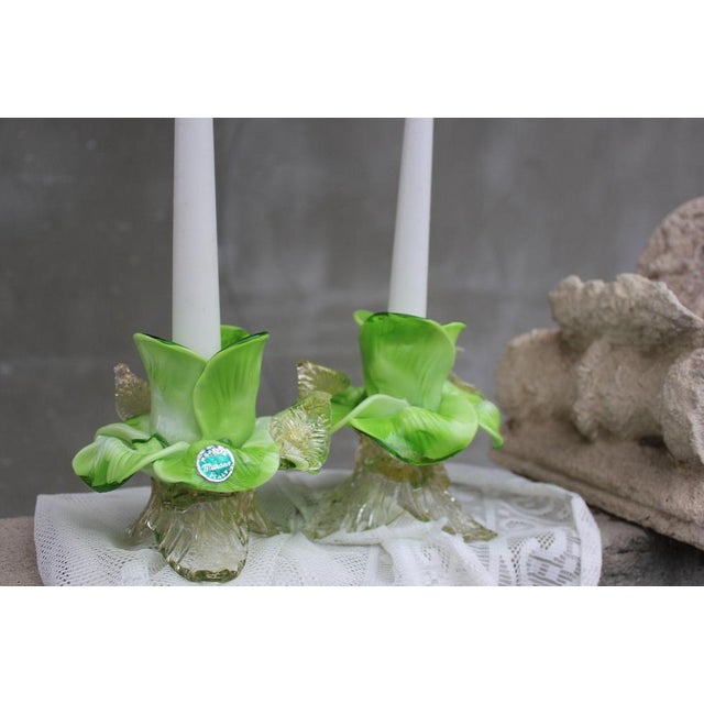 1960s Italian Murano Green Glass and Gold Flake in Flower Shape Candleholders, 1960s, Set of 2 For Sale - Image 5 of 10