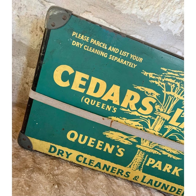 Early 20th Century Vintage English Laundry Mailing Box For Sale In San Antonio - Image 6 of 12