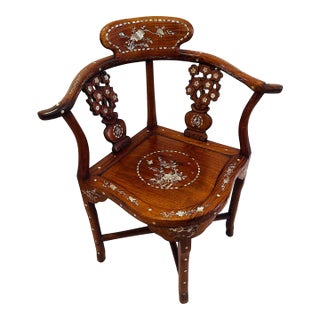 Early 1900s Qing Dynasty Chinese Rosewood With Mother of Pearl Corner Chair For Sale