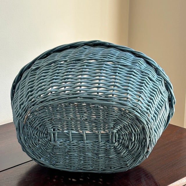 Vintage Cornflower Blue Market Basket For Sale - Image 11 of 11