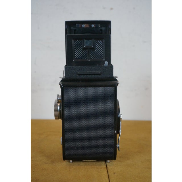 1960s Vintage Yashica Mat-124 Medium Format TLR Film Camera Japan 6" For Sale - Image 5 of 12