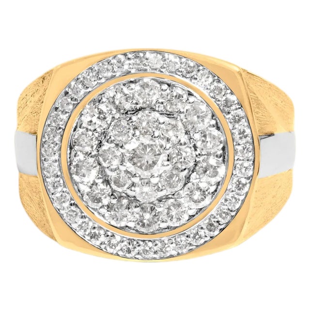 10K Yellow Gold 1 1/2 Cttw Diamond Cluster and Halo Signet Mens Ring (K-L Color, I1-I2 Clarity) - Size 9 For Sale