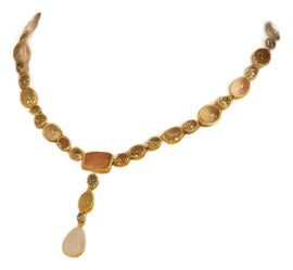 Example of Anglo-Indian Necklaces