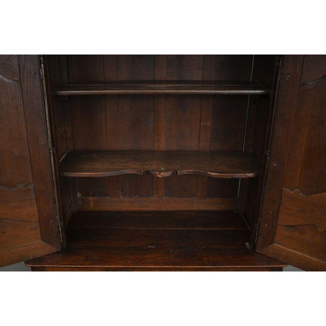 Baroque Buffet Cupboard in Walnut, 18th Century For Sale - Image 13 of 18