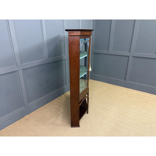 Arts and Crafts Mahogany Display Cabinet, 1900s For Sale - Image 11 of 17