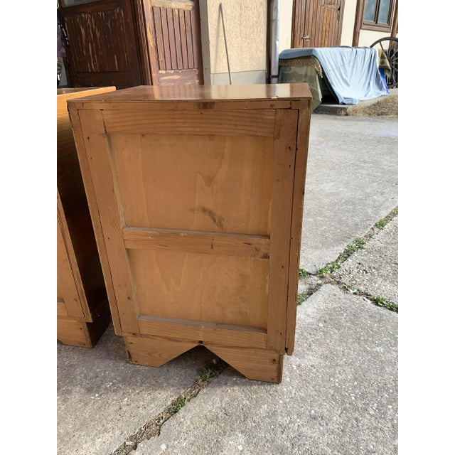 Art Deco Italian Nightstands, 1930s, Set of 2 For Sale - Image 4 of 7