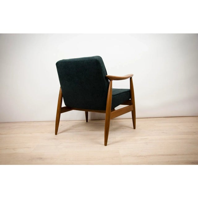 1960s Set of GFM-87 Beech and Fabric Armchairs by Juliusz Kędziorek for Gościcińskie Fabryki Mebli, 1960s For Sale - Image 5 of 13