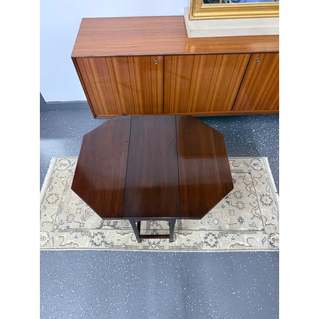 Vintage Ethan Allen Mahogany Pembroke Drop-Leaf Side Table For Sale - Image 10 of 12