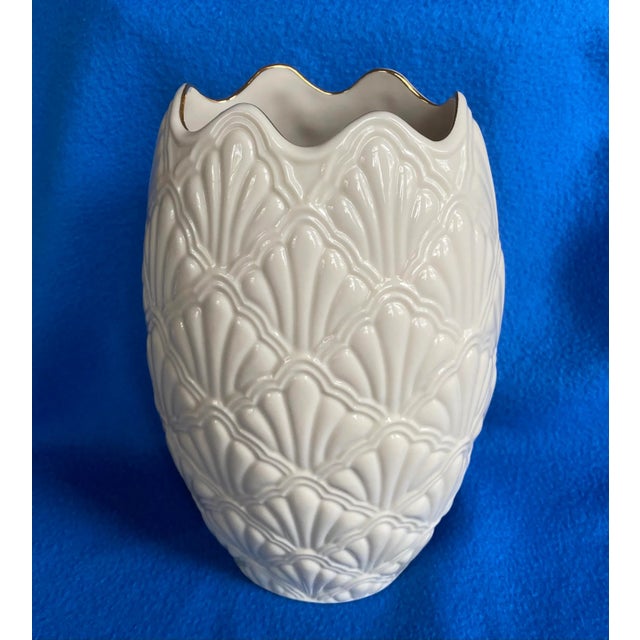 Traditional Lenox Jacquard Gold Vase For Sale - Image 3 of 10