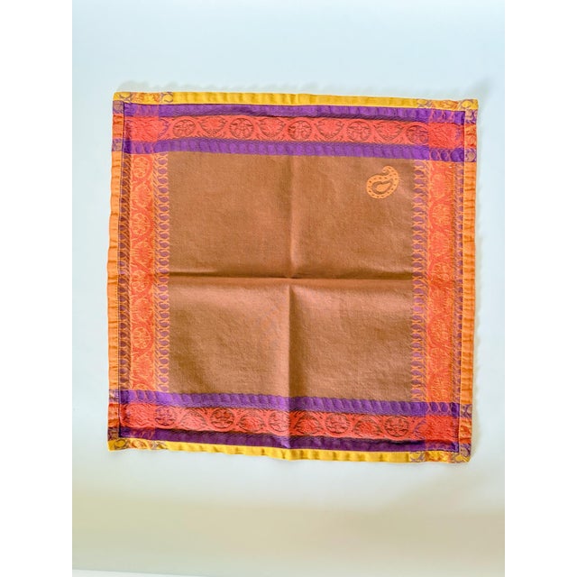 French Jacquard Cloth Napkins, Set of 7 For Sale - Image 4 of 7