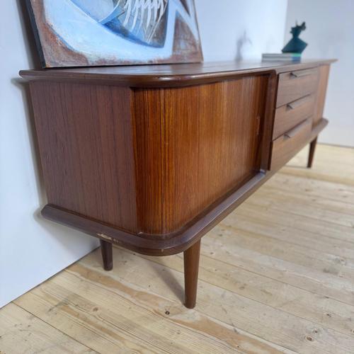 Vintage Teak Sideboard with Rounded Edges and Retracting Doors For Sale - Image 13 of 14