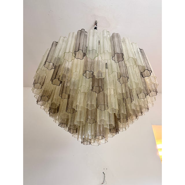 Mid-Century Modern Luxury Huge Champagne E Fumè “Tronchi” Murano Glass Chandelier in Venini Style. For Sale - Image 3 of 9