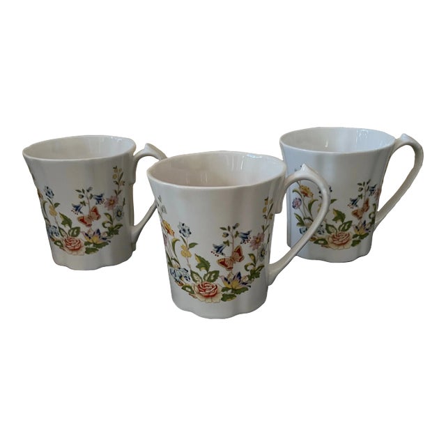 Late 19th Century Aynsley Cottage Garden Swirl Fine Bone China Coffee Mugs, Made in England- Set of 3 For Sale