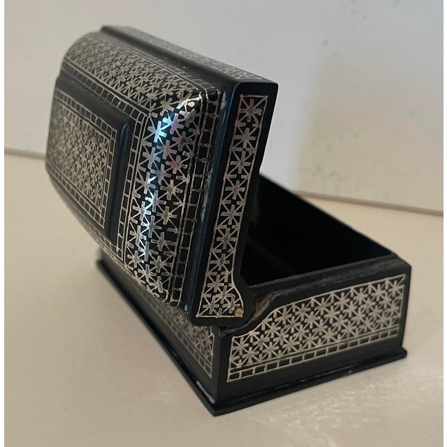 Indian Indian Bidri Sterling Overlay Casket For Sale - Image 3 of 7