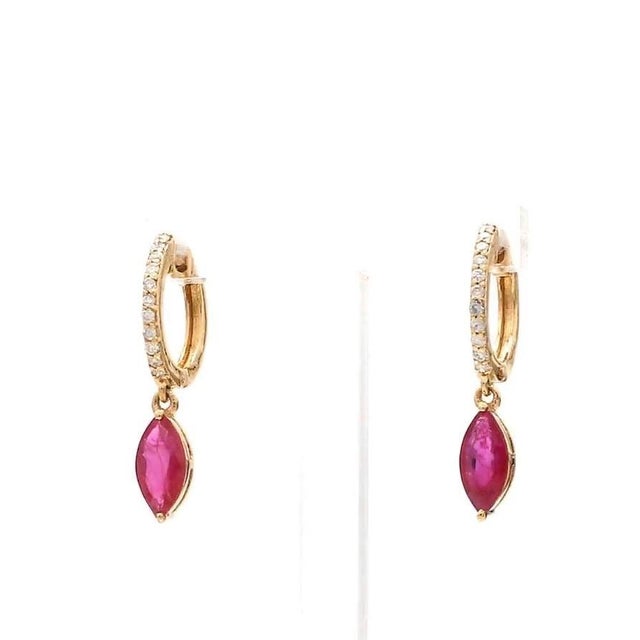 1.02 Cts Natural ruby earring in 18k gold For Sale - Image 17 of 18
