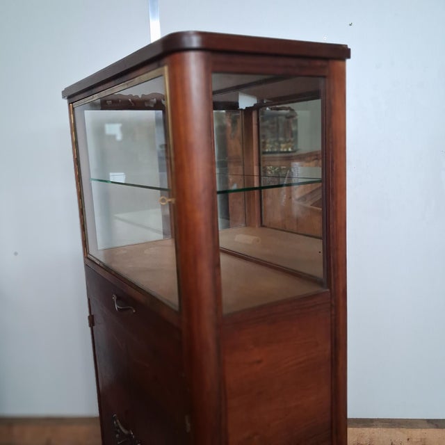 Vintage French Art Deco Display Cabinet, 1930 For Sale - Image 4 of 18