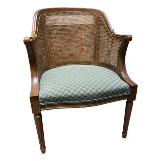 1970s Mid-Century Modern Tufted Swivel Barrel Chair For Sale