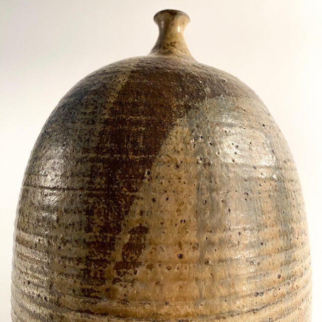 Toshiko Takaezu Bottle Form Pot For Sale - Image 10 of 10