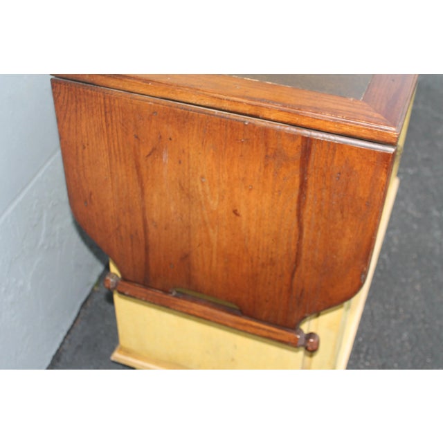 Mid-Century Modern 1960's Vintage Rolling Dry Bar/ Server For Sale - Image 3 of 12