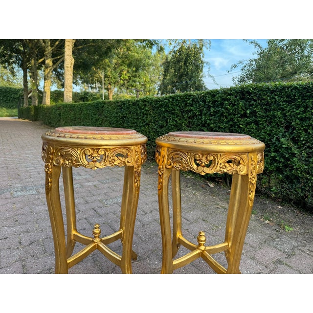 1950s French Louis XVI Gold Beech Marble Side Tables Pair For Sale - Image 4 of 11