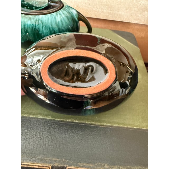 Mid 20th Century Blue Mountain Pottery Creamer and Sugar Bowl Set Emerald Green Drip Glaze Canada For Sale - Image 11 of 11