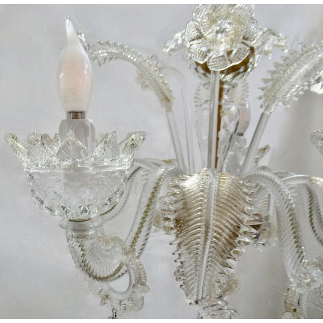 1960s C .1950-58 Italian Barovier Y Toso Murano Hand-Blown 5-Arm Chandelier Clear With 24k Gold Inclusions For Sale - Image 5 of 12