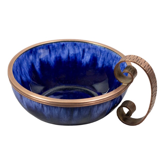 Cobalt Blue Flamed Glazed Earthenware Bowl with Handle and Hammered Metal Mount by André Villien, Paris, 1910-1920 For Sale