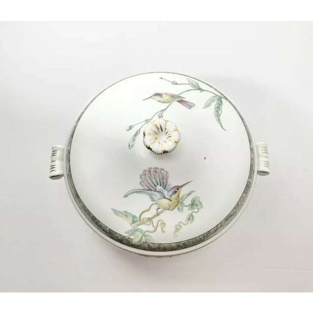 Wedgwood “Humming Birds” Bone China Serving Bowl w/Handles & Lid, Vegetable 10” Excellent condition. No chips, cracks, or...