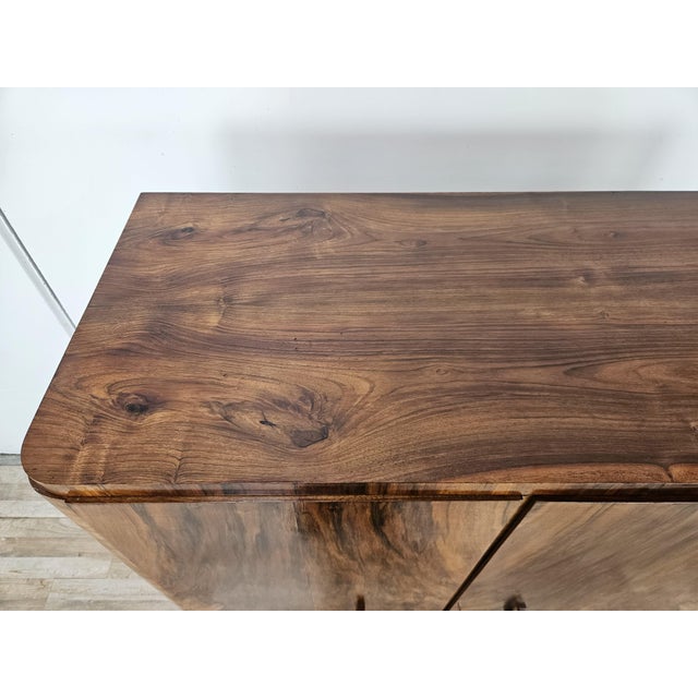 1940s Art Deco Linear Sideboard in Walnut Burl, 1940 For Sale - Image 5 of 18
