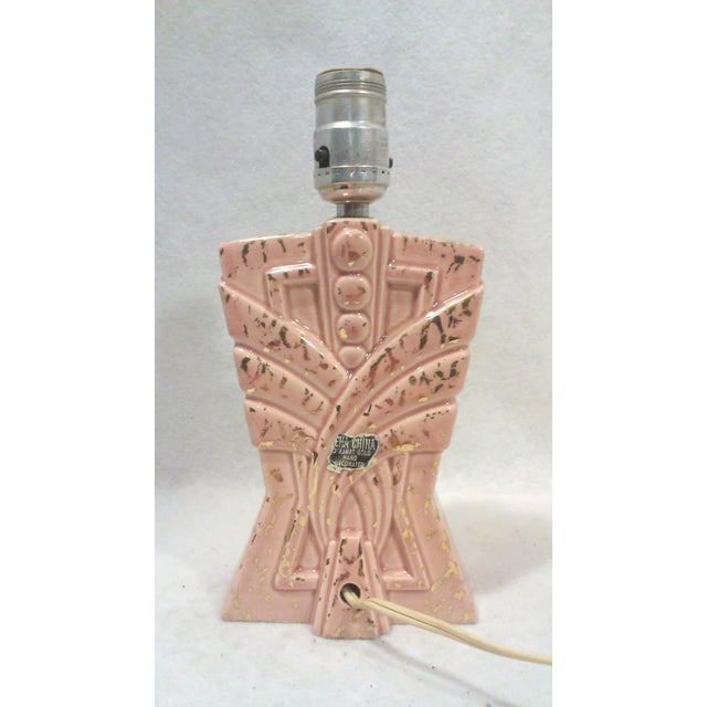1950s 1950s Atomic Lamp Pink Gilt Ceramic Dresser Accent Lamp For Sale - Image 5 of 6