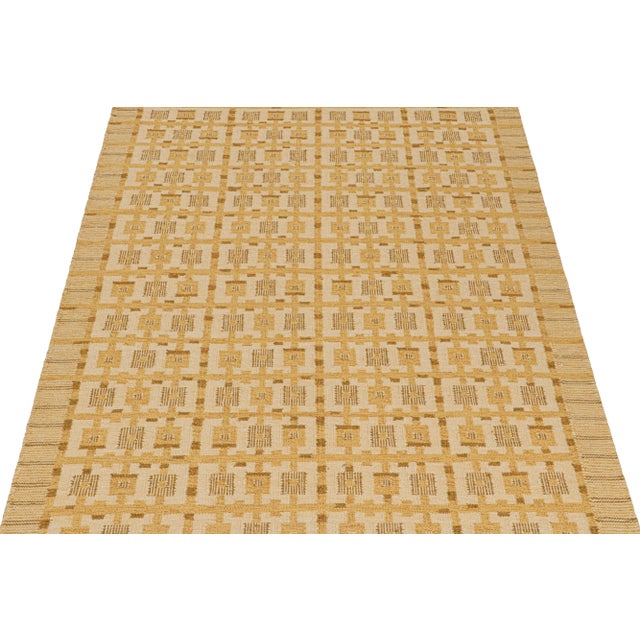 Not Yet Made - Made To Order Rug & Kilim’s Scandinavian Style Kilim with Gold Geometric Pattern - 9x12 For Sale - Image 5 of 7
