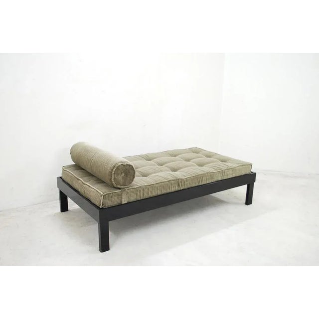 Vintage Bauhaus Lacquer Daybed For Sale - Image 9 of 18